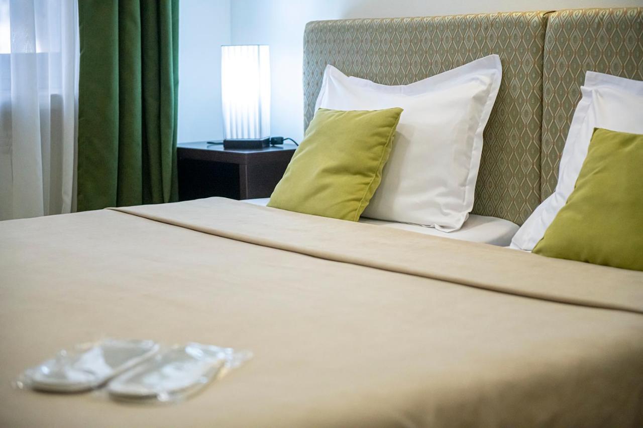 Apart Hotel Gh ティビリシ エクステリア 写真